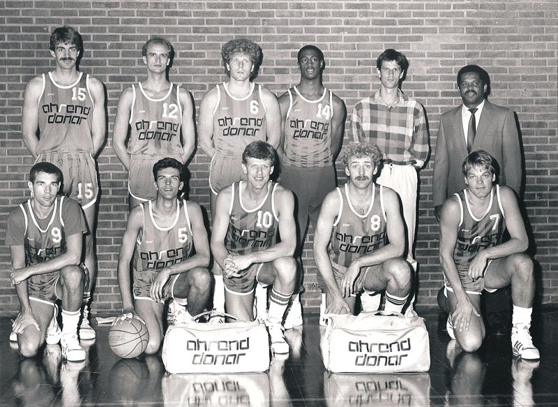 Teamfoto Ahrend Donar 1987-1988 © Piet Koolschijn