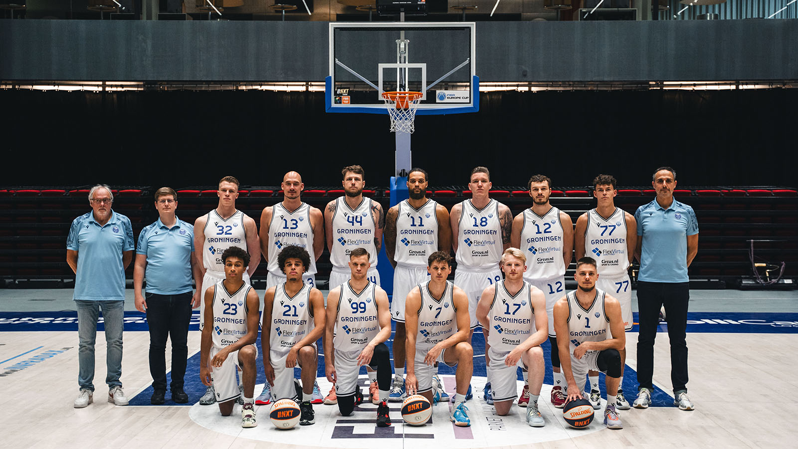 Teamfoto Donar 2023-2024 © Edwin Keijzer